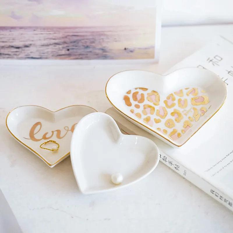 1Pc Cute Heart Shape Small Saucer Mini Plate Ceramics Dish Creative Snack Plate Salad Dinner Tray Sauce Dish Kitchen Tool - Twinsupliers