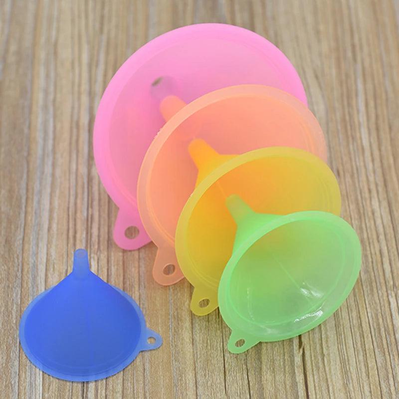 5PCS 5 Size Colorful Plastic Small Funnels Liquid Oil Funnel Home Kitchen Function Plastic Funnel Set Liquid Dispensing Tool - Twin suppliers 